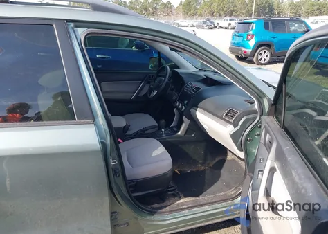 2017 Subaru Forester 2.5I Premium z USA, uszkodzony, nr VIN JF2SJAGC6HH508600